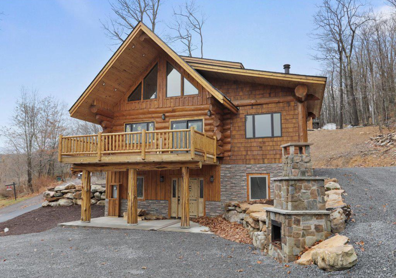 211 Highwood Drive property exterior